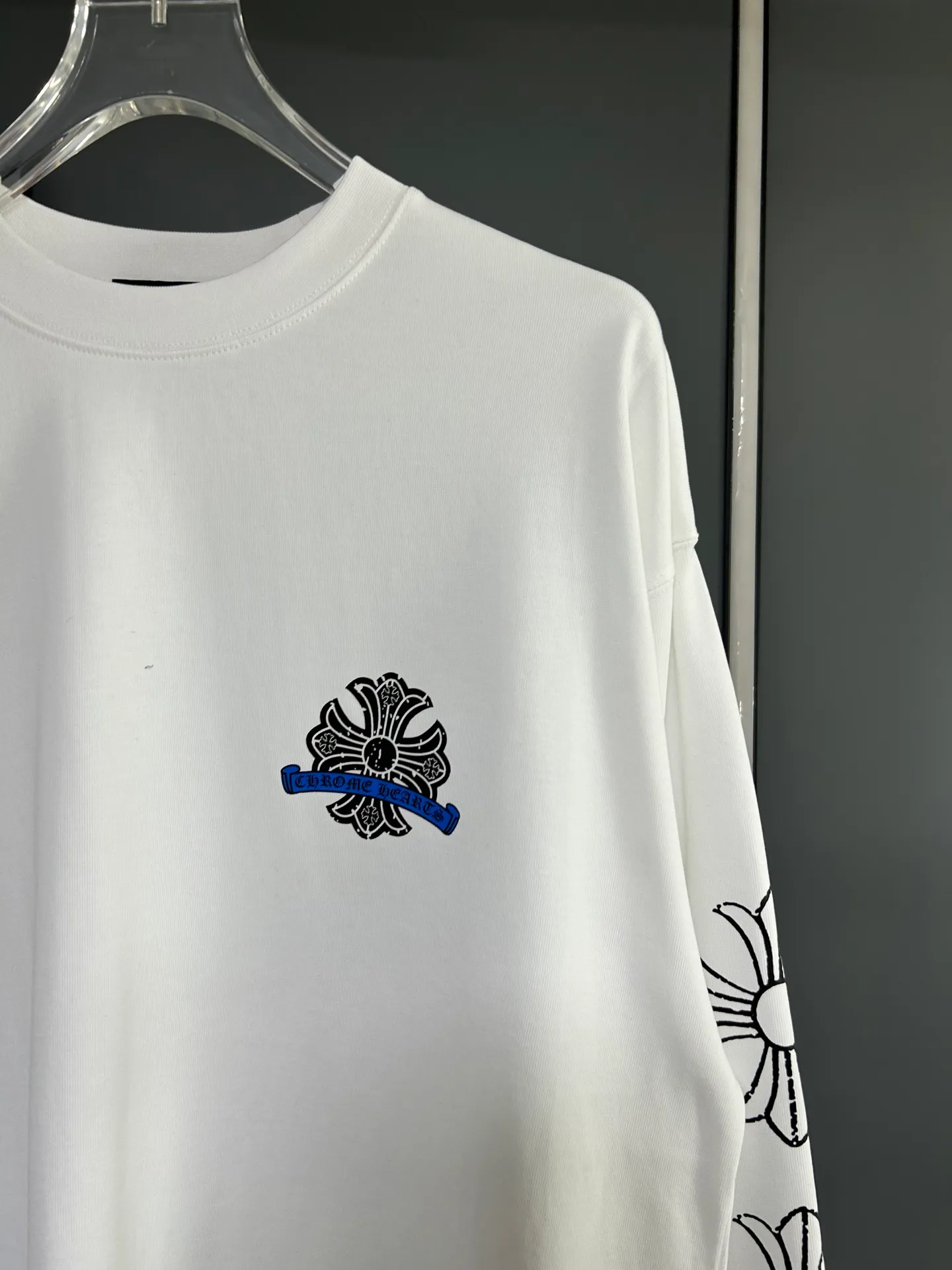 P230 2026 new (exclusive) Chrome Hearts autumn and winter limited edition heavyweight high-weight long-sleeved T-shirt, customized Dreamweaver Yayun ribbed cotton designer concept style Fabric: Heavy 380g Size: S M L XL Color: White Black